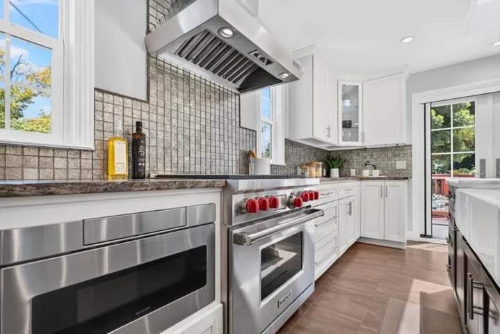 2201 Hillside Drive, Burlingame, California 94010