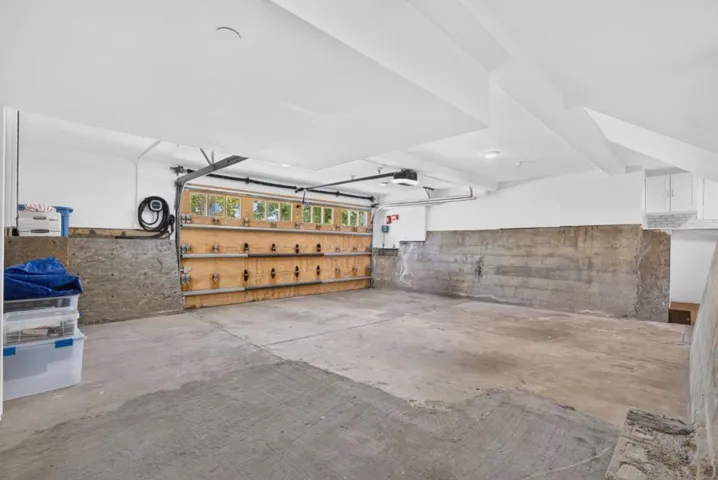 2201 Hillside Drive, Burlingame, California 94010