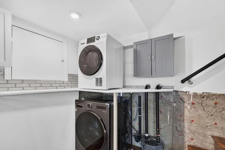 2201 Hillside Drive, Burlingame, California 94010