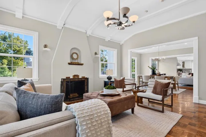 2201 Hillside Drive, Burlingame, California 94010