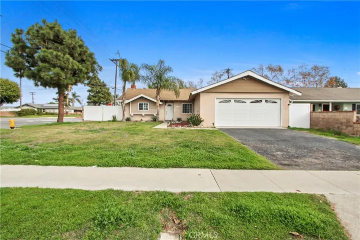 15502 Pelican, Huntington Beach, California 92649
