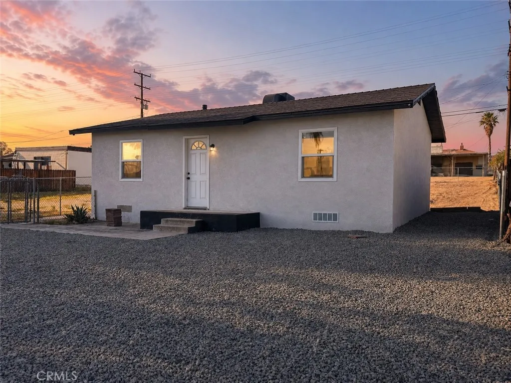 120 W Williams, Barstow, California 92311 — photo 4
