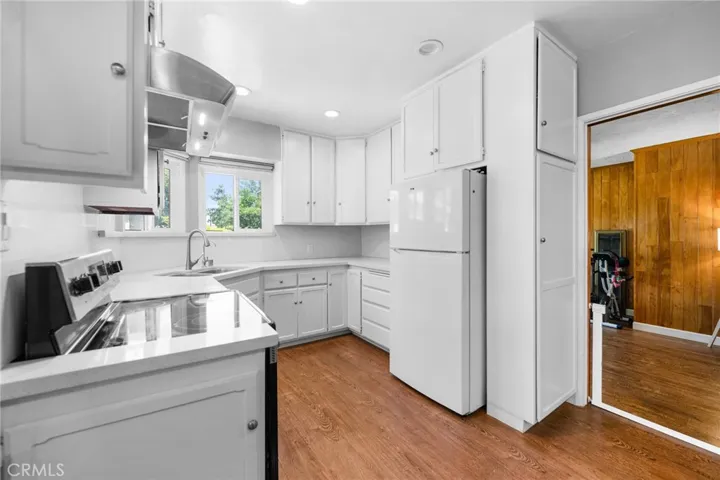 11103 Marbel Avenue, Downey, California 90241