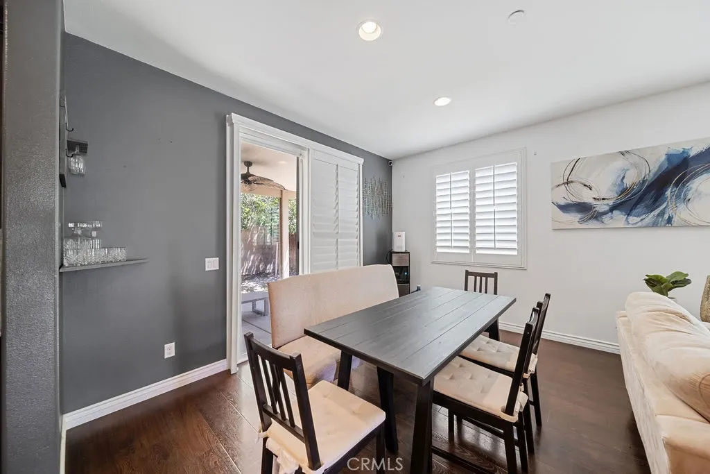 17582 Comfrey, San Bernardino, California 92407 — photo 5