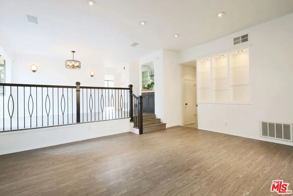 Huge Main Living Area