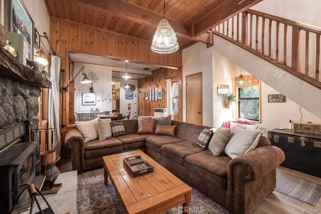 835 Jaybird Lane, Big Bear Lake, California 92315 — photo 5