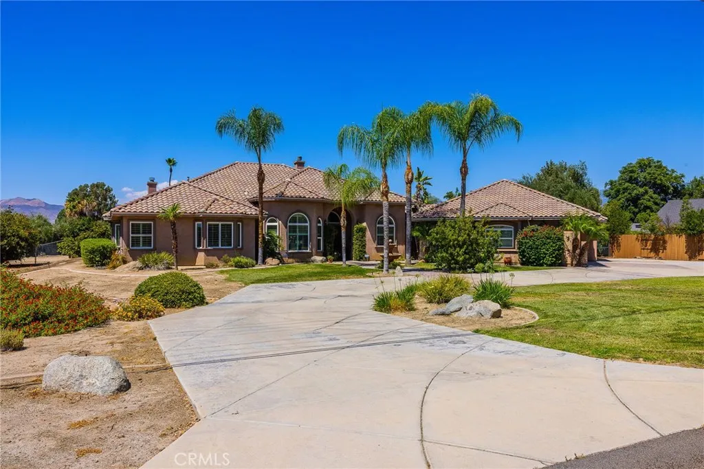 43000 Johnston