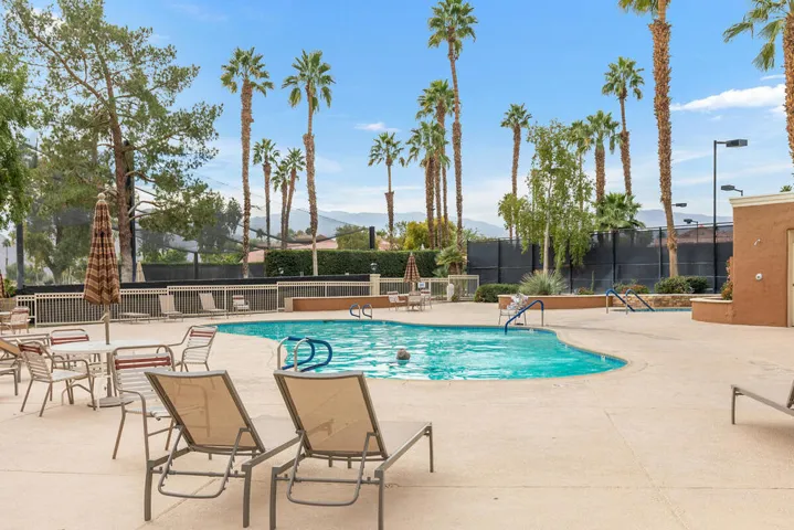 500_11138285_the-oasis-cc-10_51872782825