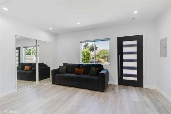 8544 Wisner Avenue, North Hills, California 91343 — photo 4