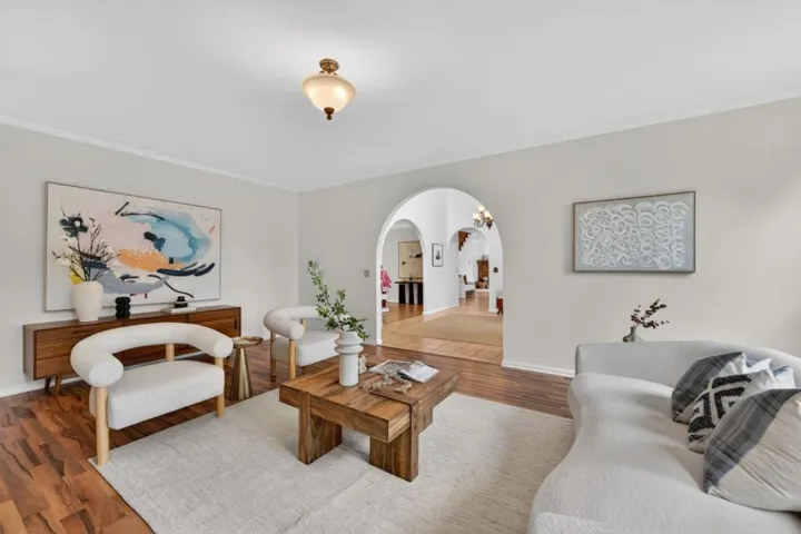 Living Room 4
