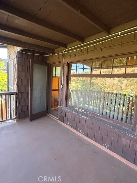 Upper Deck