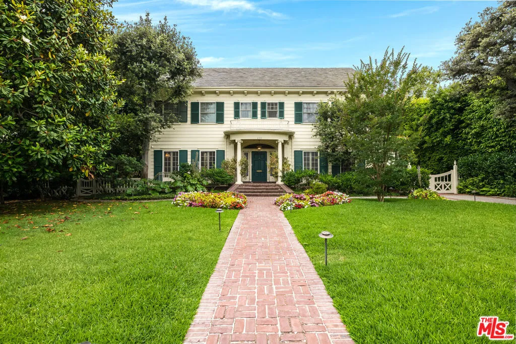 809 N Bedford Dr
