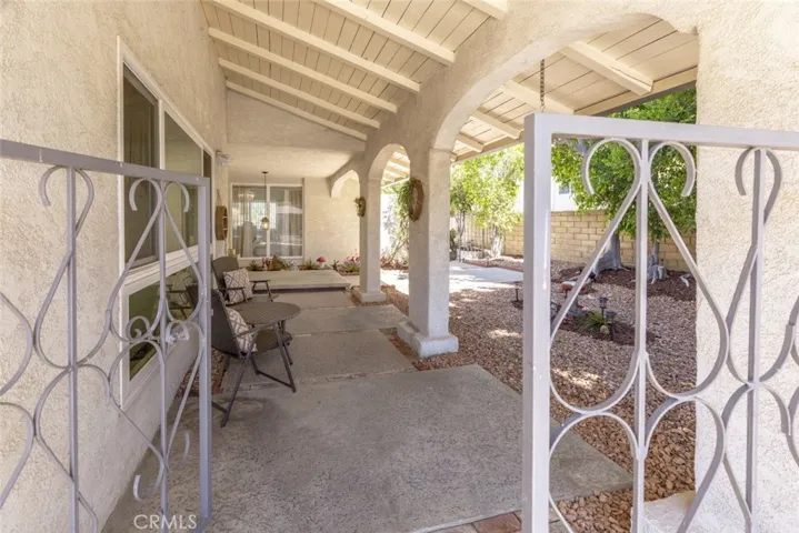 11801 Thunderbird Avenue, Porter Ranch, California 91326 — photo 4