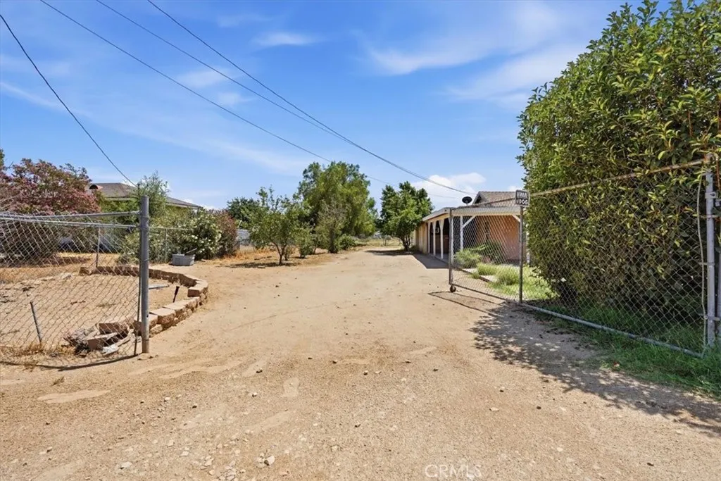 32857 Avenue E, Yucaipa, California 92399 — photo 4