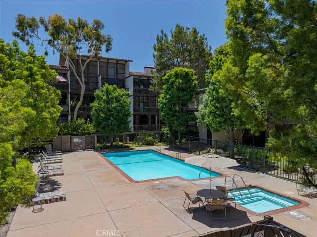 HOA Pool