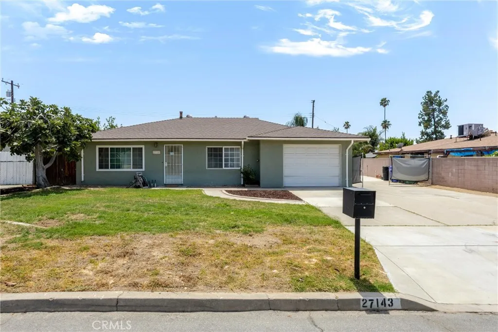 27143 Norwood, Highland, California 92346 — photo 4