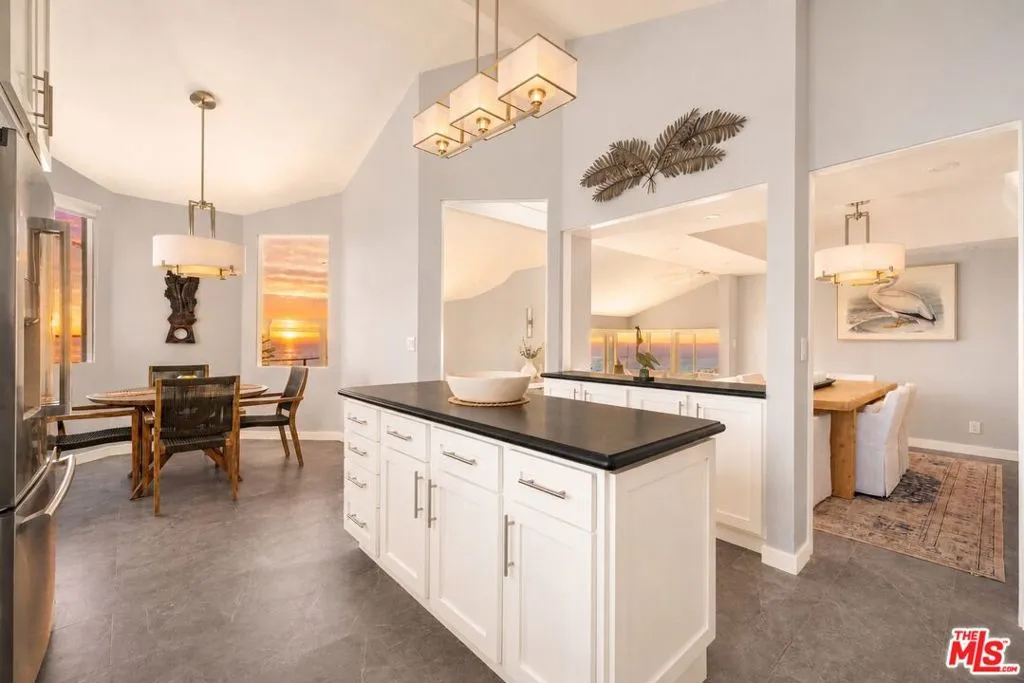 15 N Vista De Catalina, Laguna Beach, California 92651 — photo 4