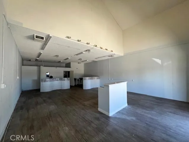 16137 Green Tree 7, Victorville, California 92395