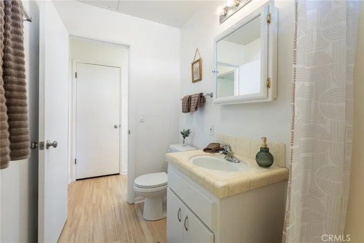 Upstairs bathroom