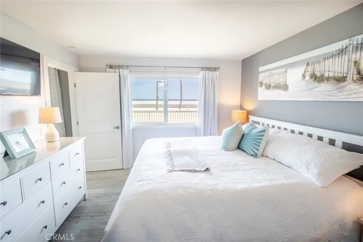 Open your eyes to this gorgeous view!