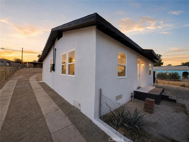 120 W Williams Street, Barstow, California 92311