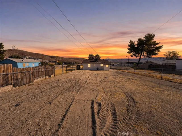 120 W Williams Street, Barstow, California 92311