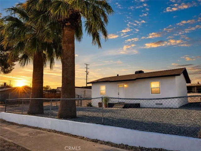 120 W Williams Street, Barstow, California 92311