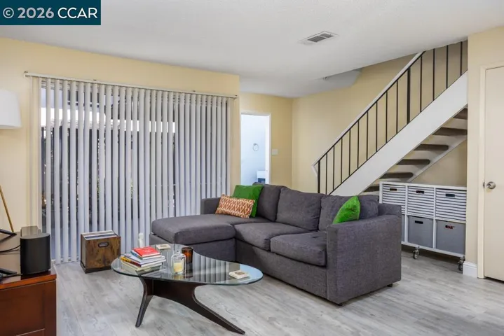 5468 Roundtree Pl P, Concord, California 94521 — photo 5
