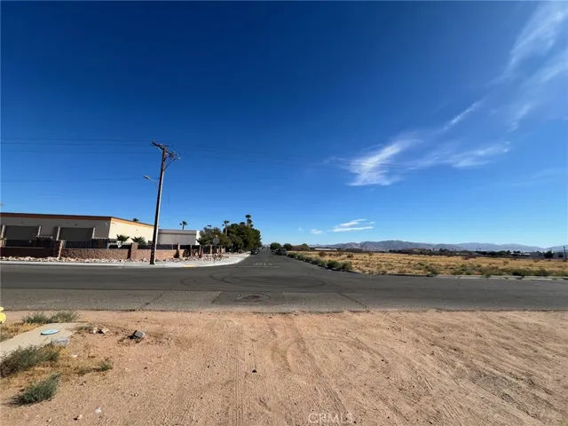 0 Ottawa, Apple Valley, California 92307 — photo 4