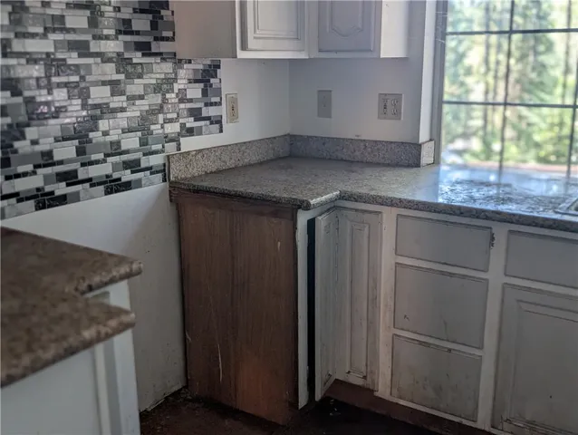 211 Goa Way, Weaverville, California 96093