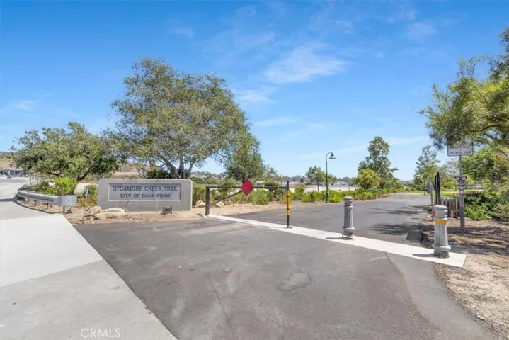 WALKING TRAIL TO THE HARBOR AND DOHENY BEACH!