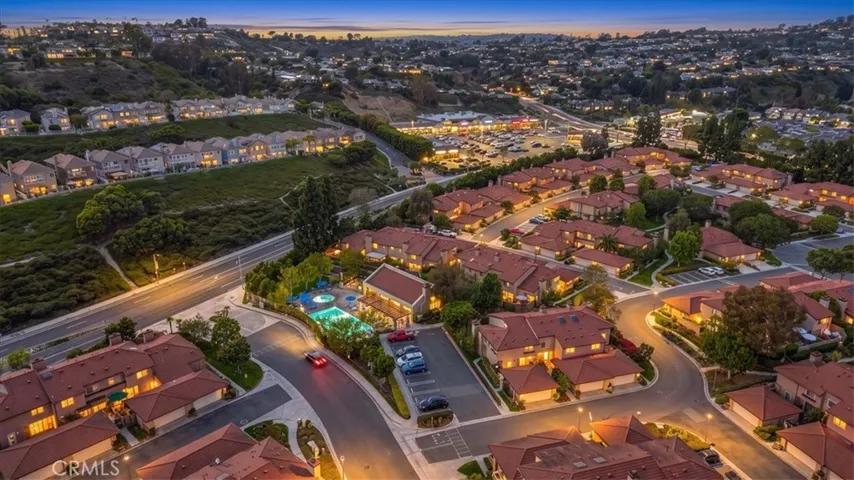 BEST LOCATION IN THE COMMUNITY!