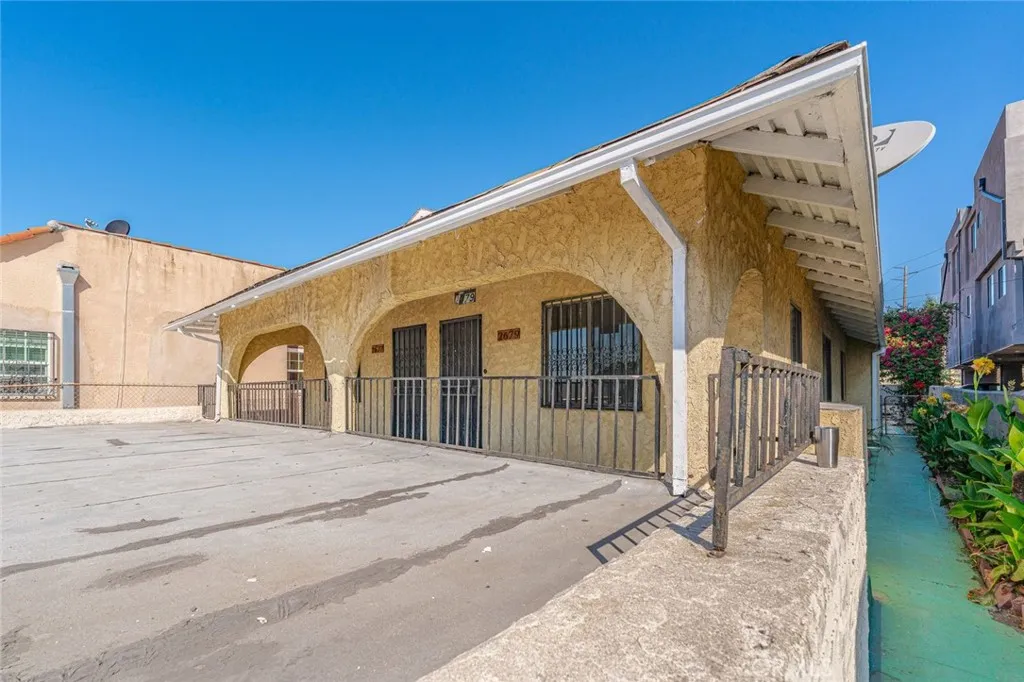 2677 Roseview, Los Angeles, California 90065 — photo 5