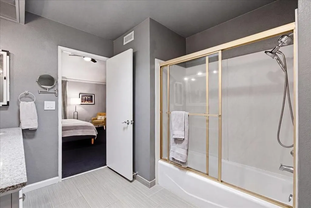 Guest bathroom
