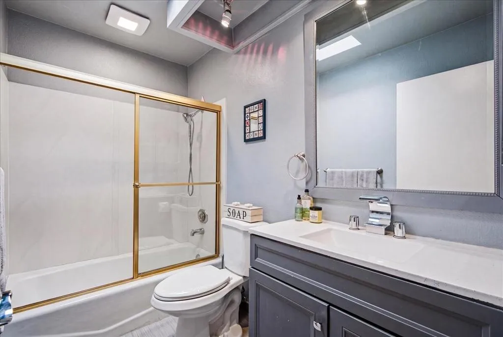 Guest bathroom