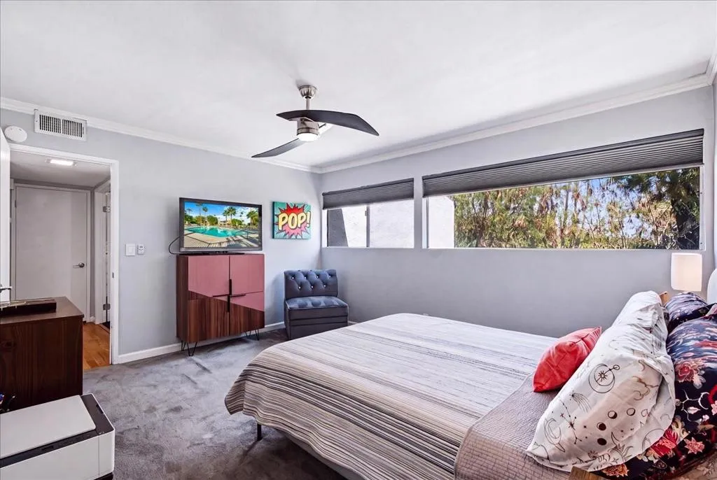2nd bedroom