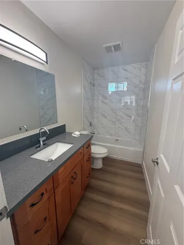 1053 1/2 N Hyatt, Wilmington, California 90744