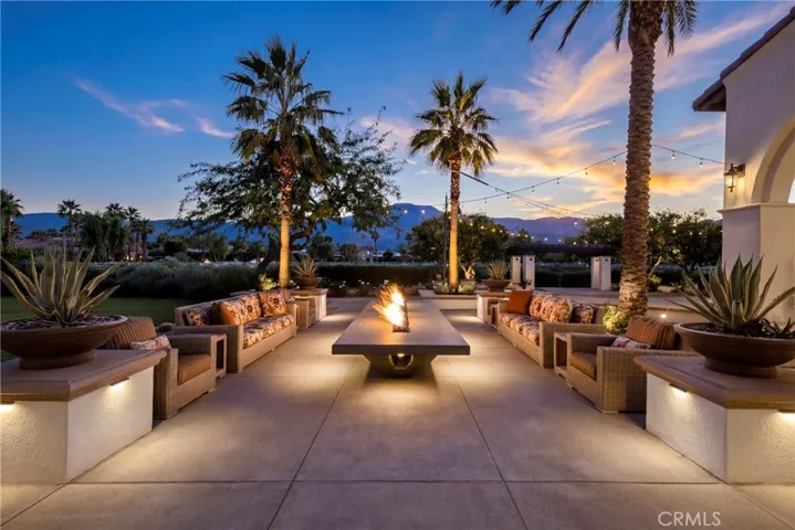 Firepit Table