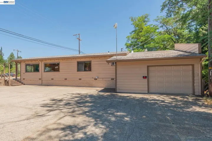 30890 Highway 3, Weaverville, California 96093-0000