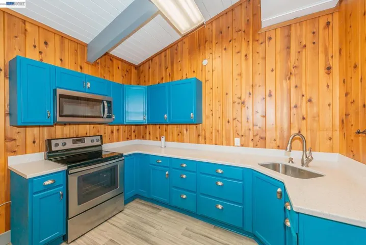30890 Highway 3, Weaverville, California 96093-0000