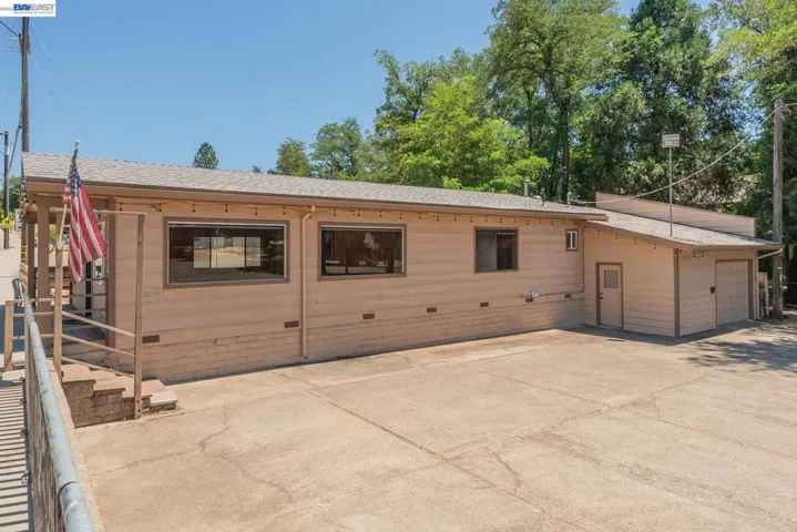 30890 Highway 3, Weaverville, California 96093-0000