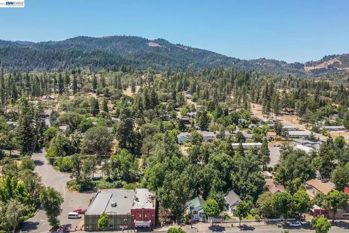 30890 Highway 3, Weaverville, California 96093-0000