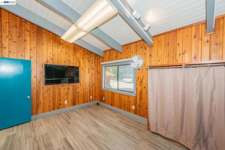 30890 Highway 3, Weaverville, California 96093-0000