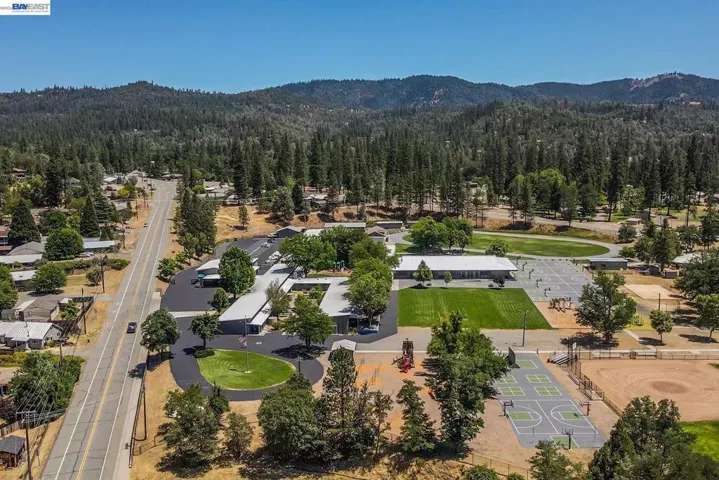 30890 Highway 3, Weaverville, California 96093-0000