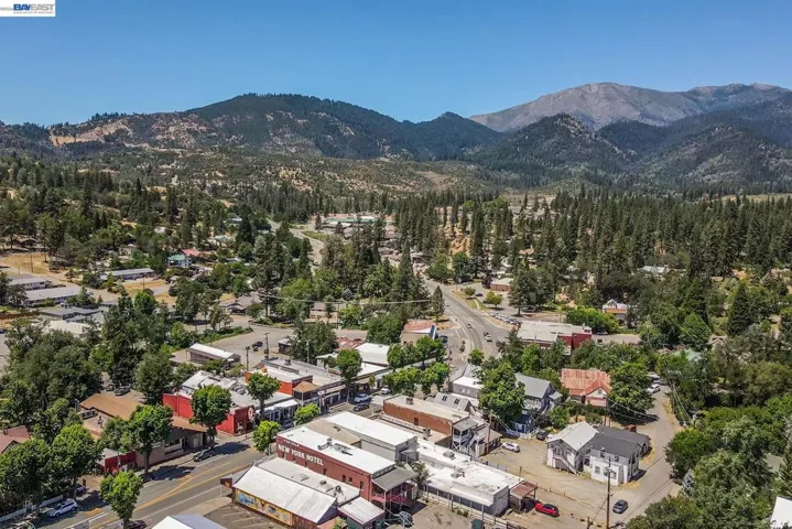 30890 Highway 3, Weaverville, California 96093-0000