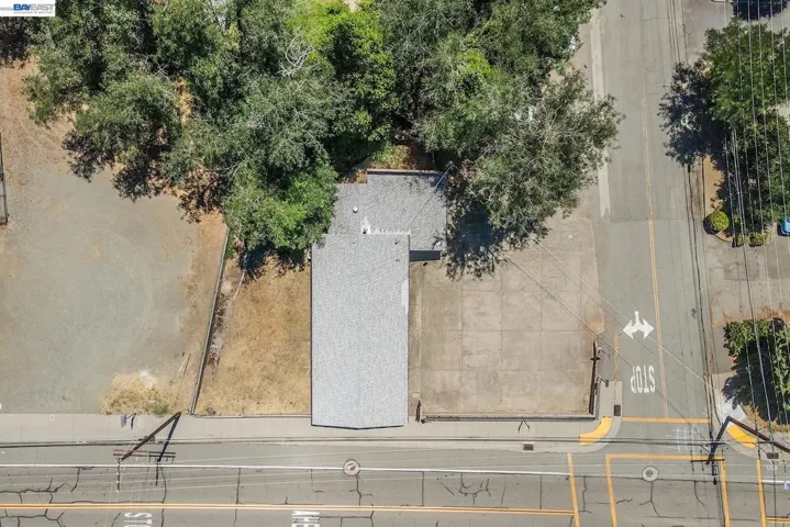 30890 Highway 3, Weaverville, California 96093-0000