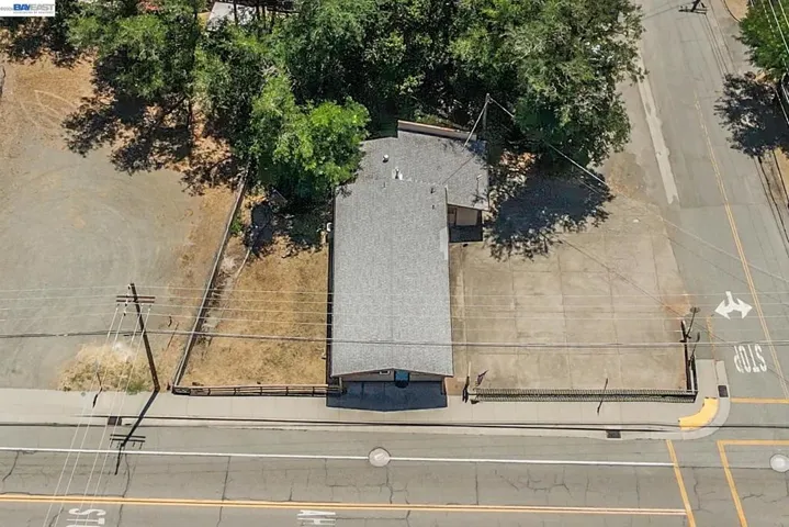 30890 Highway 3, Weaverville, California 96093-0000