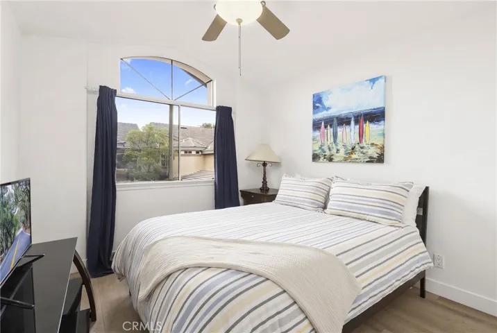 Bedroom (2)