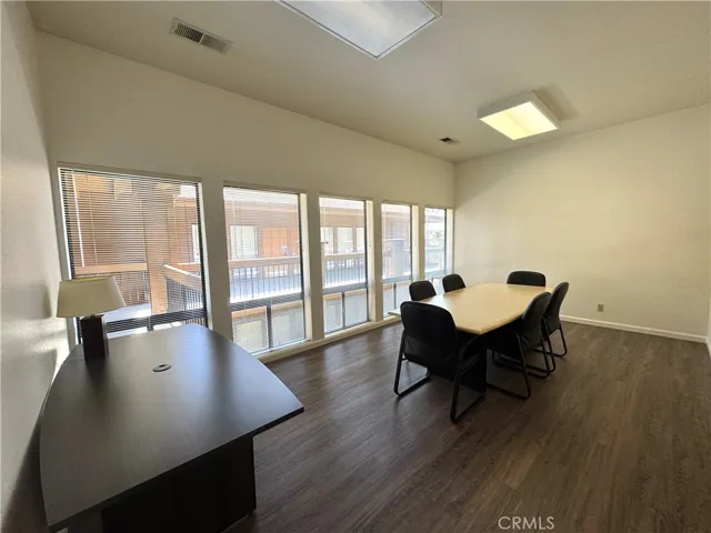 M7 Office