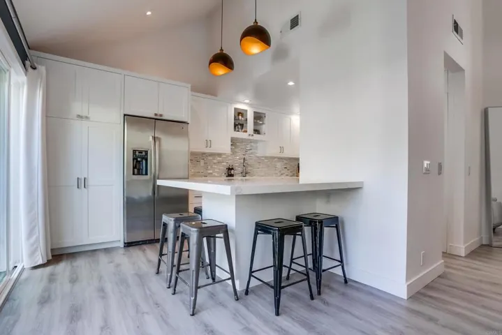 546 Via De La Valle E, Solana Beach, California 92075